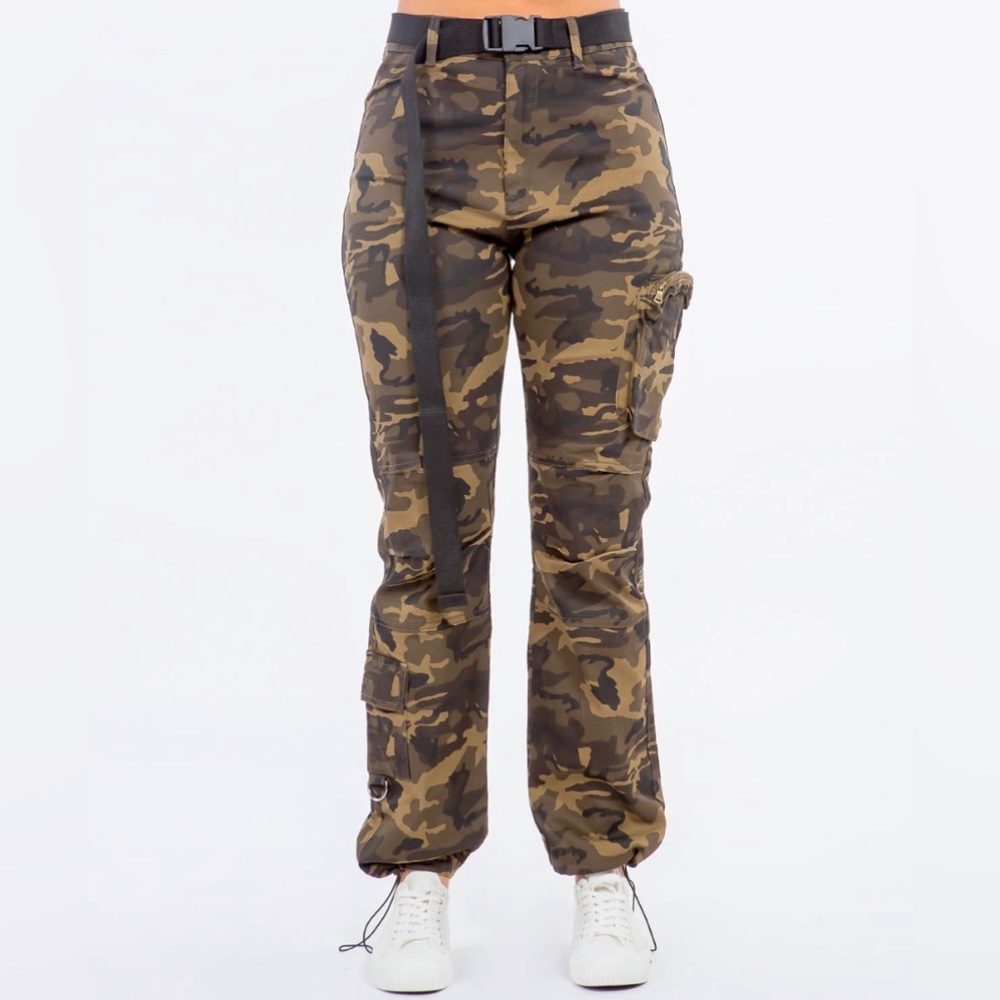 These cargo pants are so cute… ready to wear
